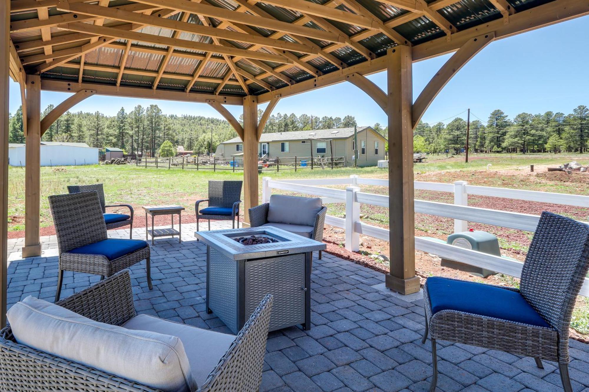 Williams Home With Fire Pit And Mountain Views! Eksteriør billede
